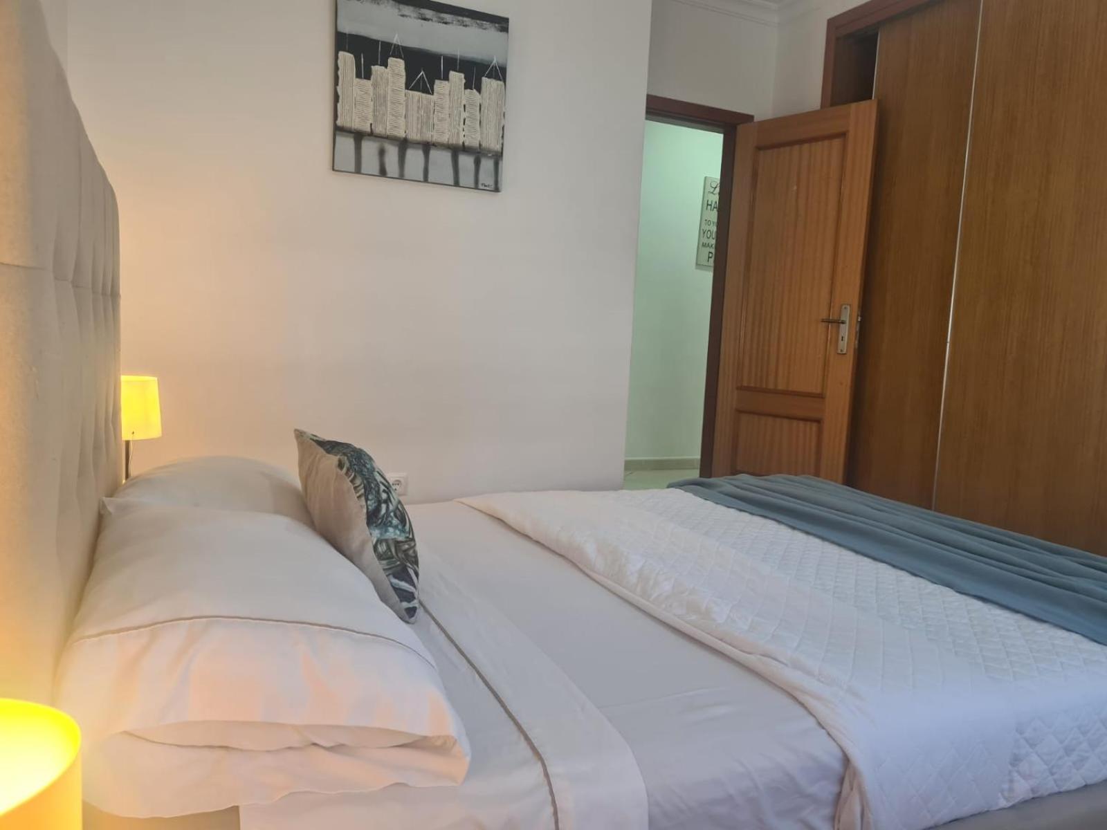 Harbour'S Way, Spacious And Cosy Apartment, With Ac Olhão Eksteriør billede